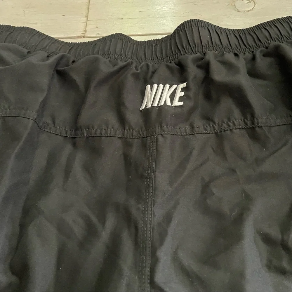 Nike Men's Lined Swim Shorts, Size XL - Picture 8 of 8